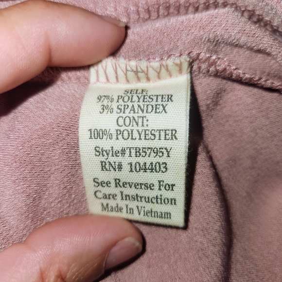 Flower a Feather Mauve Top With White Embroidered Collar And Jeweled Button M - Picture 12 of 16